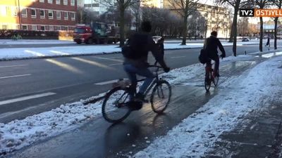 WATCH: The funniest ‘slipping on ice’ video since yer man took a hopper on RTÉ