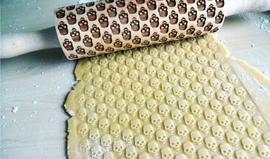 These embossed rolling pins will take your baking to the next freaking level