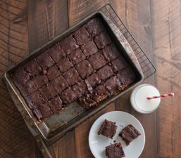 These 5-minute raw espresso brownies are delicious AND good for you