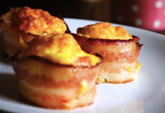 These bitesize bacon and egg cups are ADORABLE breakfast goals