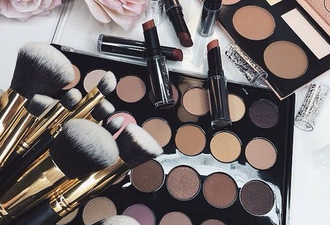 The Irish wonder product makeup artists everywhere are OBSESSED with