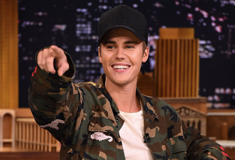 Justin Bieber surprised a school bus full of kids in India