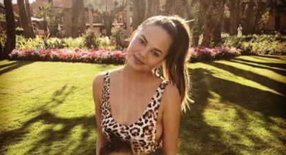 Chrissy Teigen just got involved in an argument between two Arsenal fans