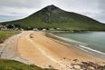 American tourist finds €50K of drugs washed up on a beach in Mayo