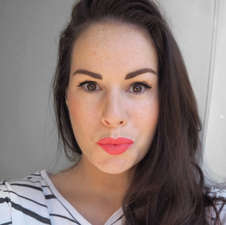 This Irish blogger is now half-way through her fab makeup challenge