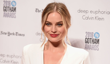 Margot Robbie uses the weirdest thing to get perfectly soft lips