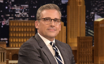 People are crushing hard on Steve Carell and he’s not ok with it