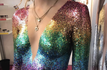 The glitter trend has evolved once again and it’s VERY daring