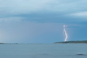 Four people hit by lightning in front of wedding guests