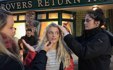 Corrie’s Lucy Fallon shares sister snap and the likeness is striking