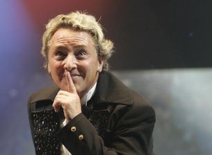 We have 20 questions about Michael Flatley’s flute