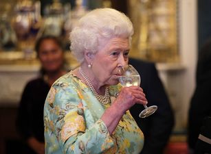 This is how much 91-year-old Queen Elizabeth drinks every day