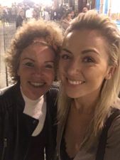 Daughter sells everything she owns to fund mum’s cancer treatment