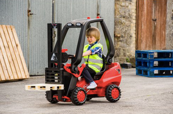 You can now buy an amazing toy forklift for kids
