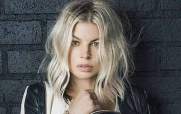 Fergie says this actor taught her how to kiss on camera