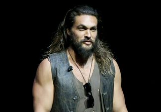Jason Momoa just shaved off his beard and we’re about to faint