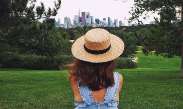 ‘Exploring my style and a new city’: The life of a Toronto-based Irish blogger
