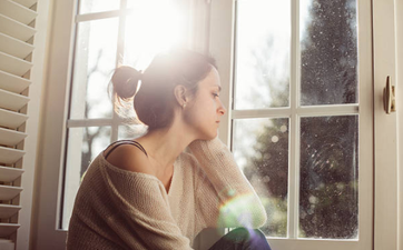 Mums cuts daughter off after she uses student loan to pay for new tattoo