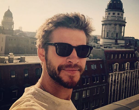 Liam Hemsworth is the spitting image of his dad in this old photo