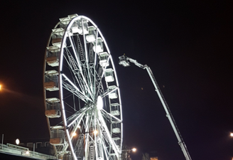 20 people rescued after getting trapped in big wheel at Galway market