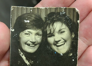 ‘Christmas miracle’ as sweet photo lost on Dublin Bus reunited with owner