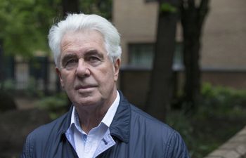 Former celebrity publicist Max Clifford dies following a heart attack in prison