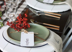 12 stunning Christmas table place settings for you to recreate