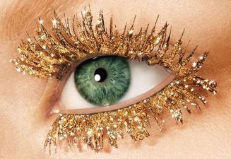 Shine bright like a diamond this season with tinsel lashes
