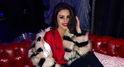 We FINALLY know what SoSueMe’s perfume looks like up close and personal