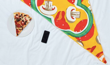 You can now get a pizza shaped blanket from Penneys