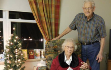 Couple of 73 years kiss goodbye after being sent to separate care homes