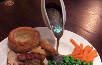 Glitter gravy is here and it’ll jazz up your turkey like there’s no tomorrow