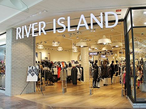 We're kind of obsessed with the €43 River Island skirt that's all over Instagram this week