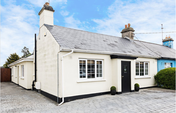This northside Dublin bungalow is property porn when you step inside