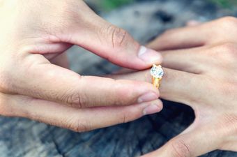 This is the average amount Irish couples spend on an engagement ring