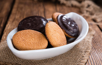 Quiz: The mind blowing quiz that began over the identity of a Jaffa Cake