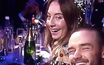 Este Haim called Cheryl to apologise for last night’s antics and it was GAS