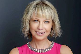 Irish author Emma Hannigan has passed away after battling cancer