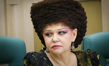 Russian politician’s giant square perm is absolute hair goals