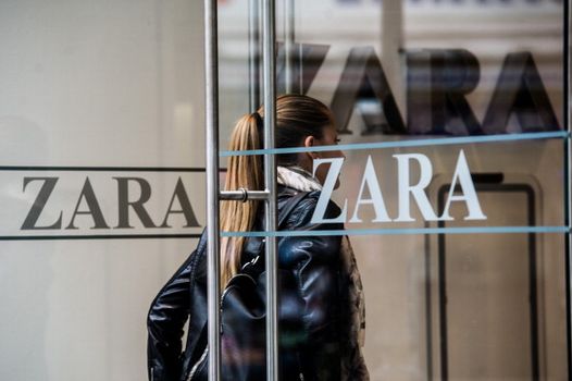 Swoon! We've just fallen in love with a Zara coat - and it's only €30