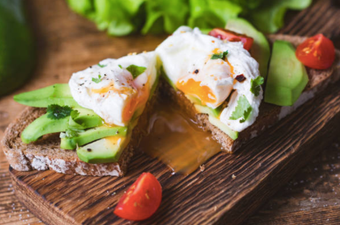 The poached eggs breakfast that’ll win over any mam this Mother’s Day