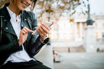 These tips could make your phone battery last longer and honestly, we’ll try anything