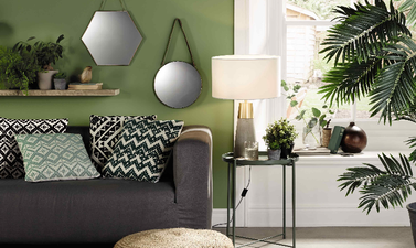 This chic €10 hanging mirror from Aldi will update any room in your house