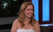 Jenna Fischer went on Jimmy Kimmel’s show wearing an actual bath towel