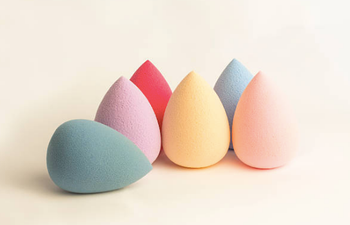 People think Sephora’s new beauty blender looks like a penis and yeah OK, fair