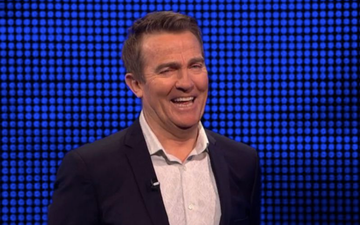 Bradley Walsh singing along to Drake on his commute is what your Monday needs