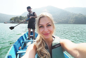 Blogger shares photos showing how giving up alcohol changed her body