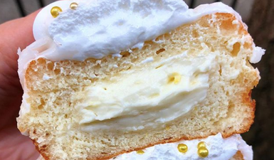 Pinot Grigio donuts are real things and they absolutely too fancy for us