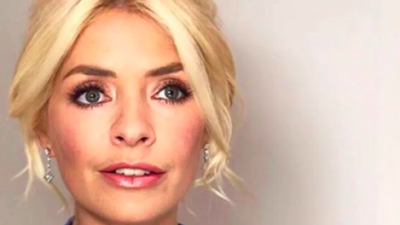 ‘This dress!!!’ Holly Willoughby’s latest outfit is 100 percent her best yet