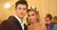 Shawn Mendes and Hailey Baldwin kept their distance on the red carpet last night